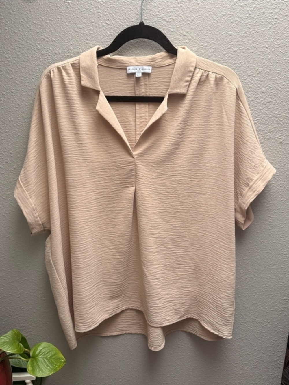 Maison D'Amelie Size Large Tan Top